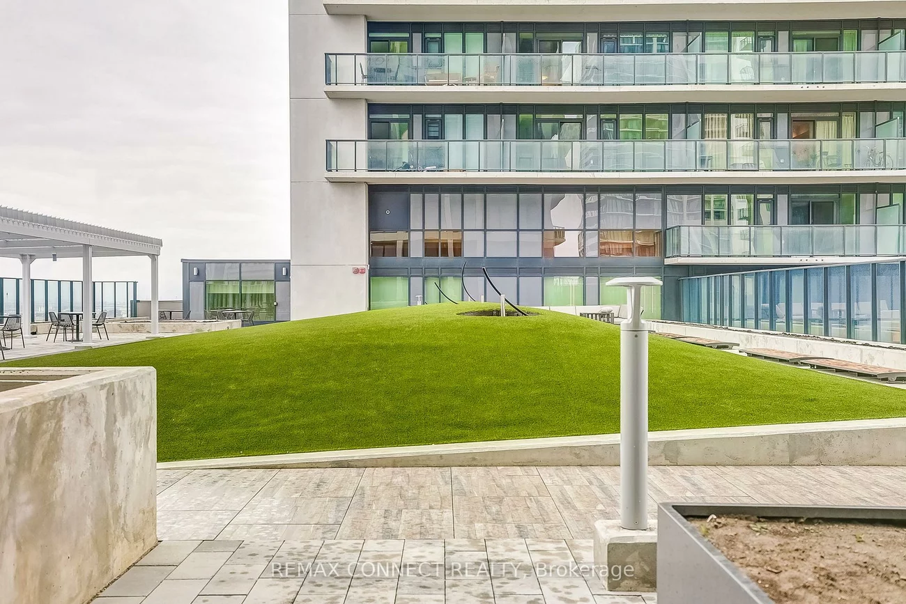 8960, Jane, Vellore Village, Vaughan