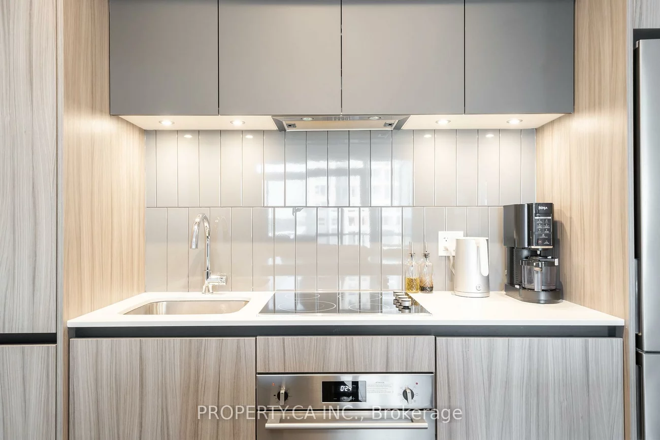 7950, Bathurst, Beverley Glen, Vaughan