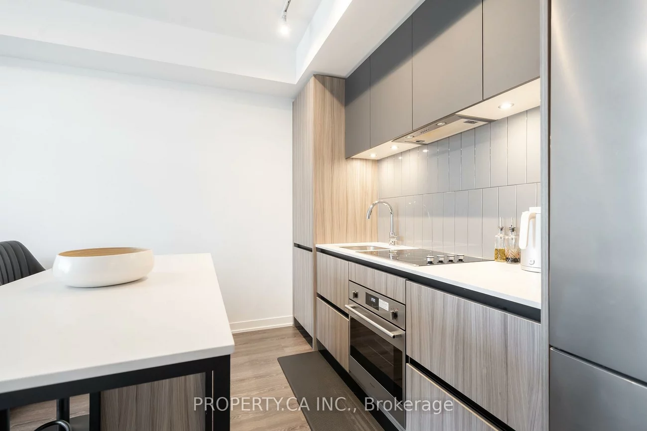 7950, Bathurst, Beverley Glen, Vaughan