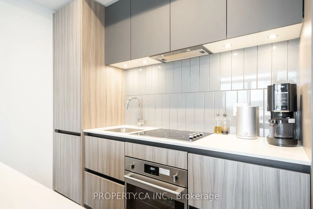 7950, Bathurst, Beverley Glen, Vaughan