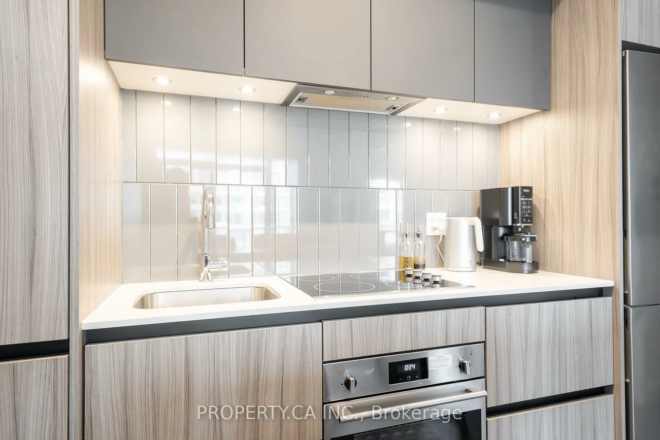 7950, Bathurst, Beverley Glen, Vaughan