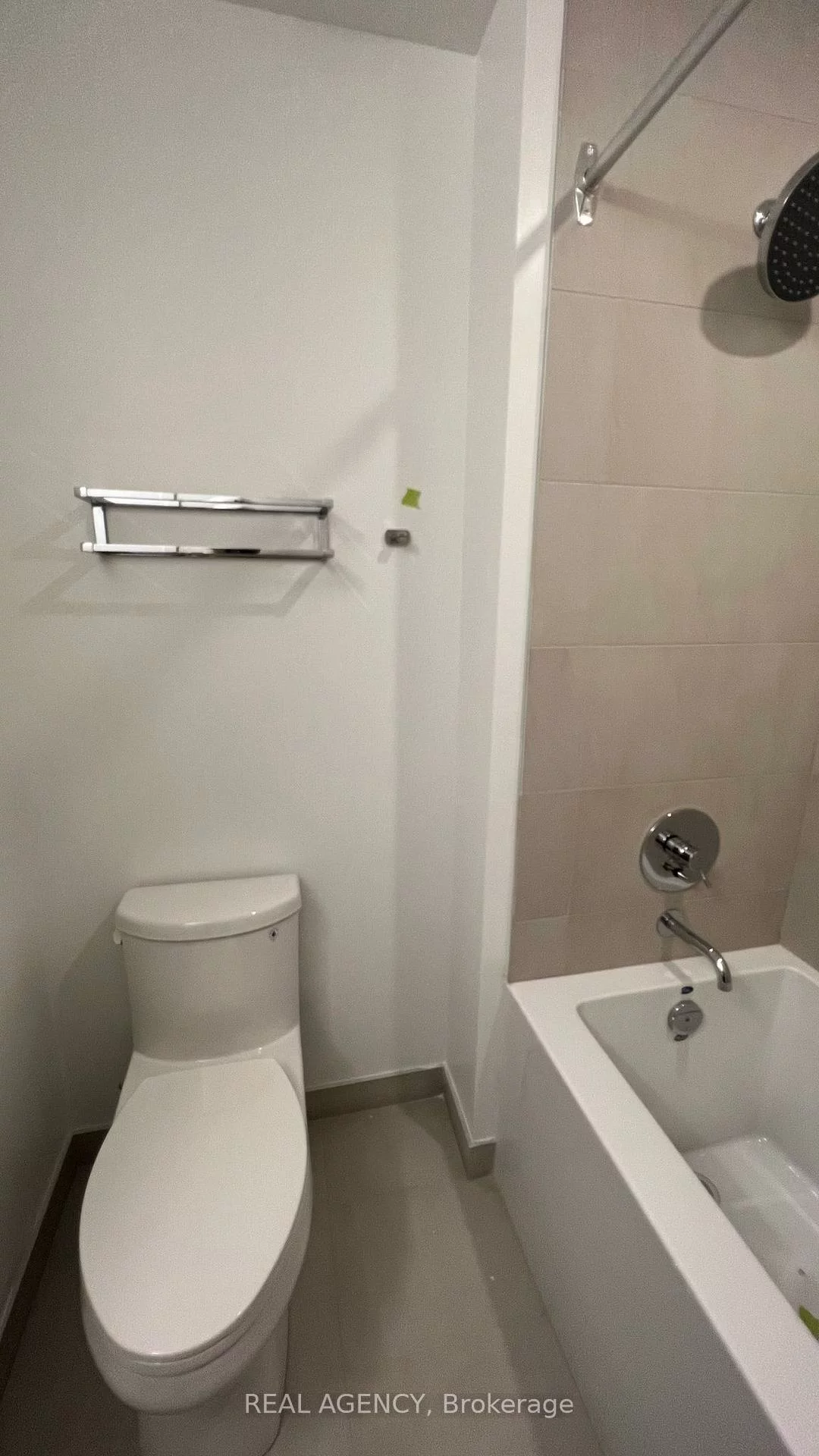 1000, Portage, Vaughan Corporate Centre, Vaughan