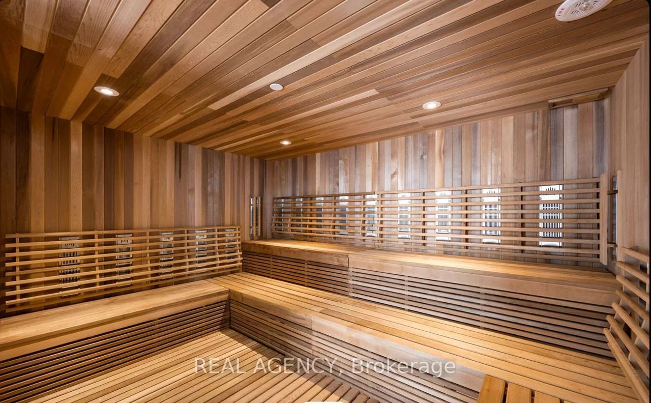 1000, Portage, Vaughan Corporate Centre, Vaughan