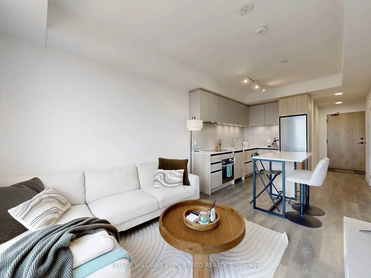 7950, Bathurst, Beverley Glen, Vaughan