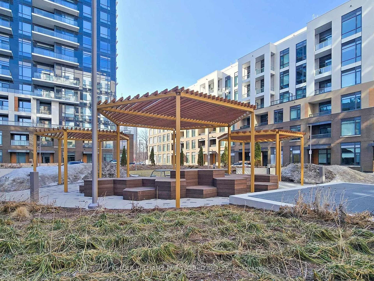 7950, Bathurst, Beverley Glen, Vaughan