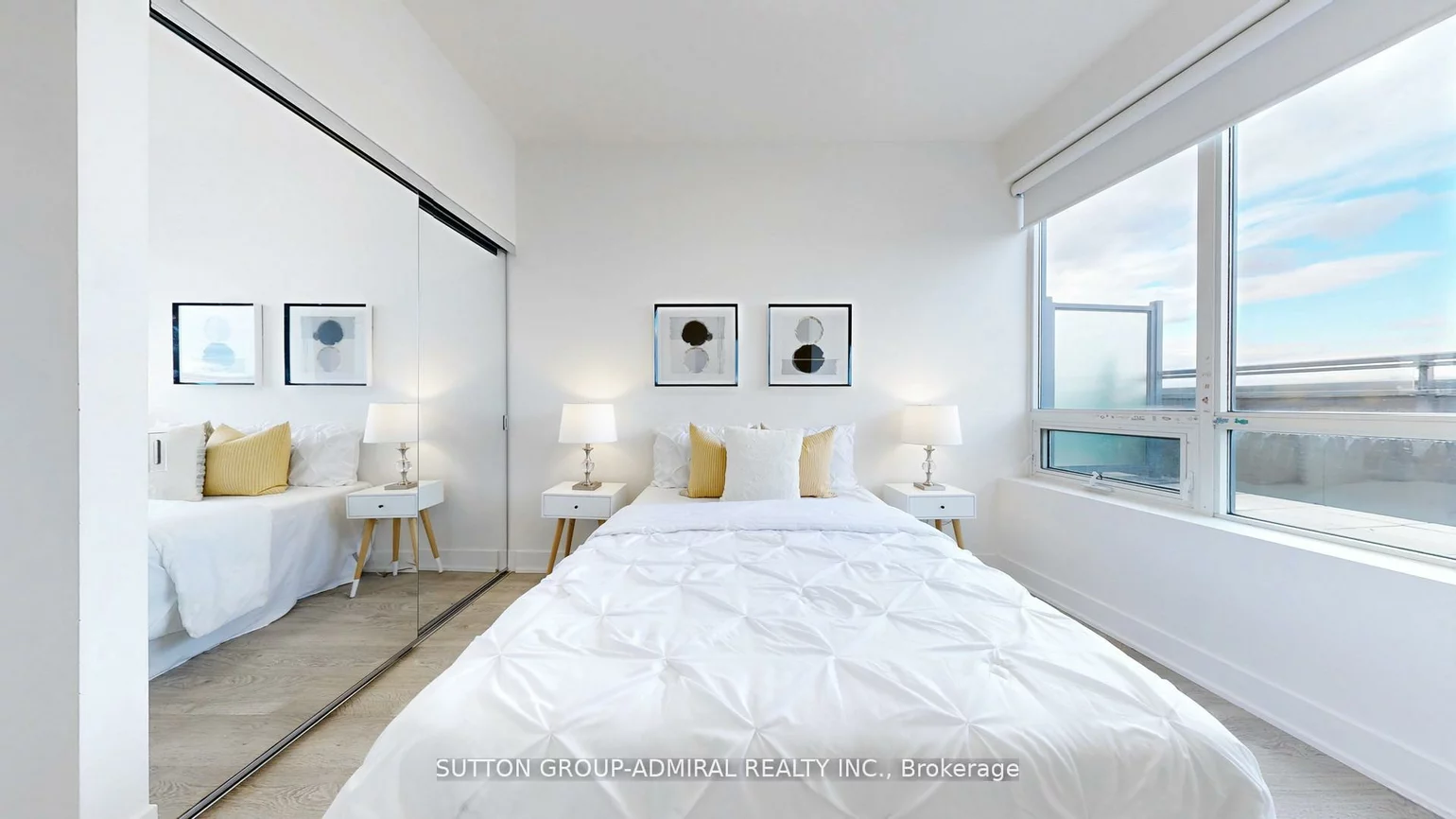 7608, Yonge, Crestwood-Springfarm-Yorkhill, Vaughan