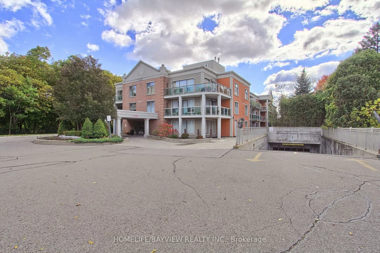 245, Pine Grove, Islington Woods, Vaughan