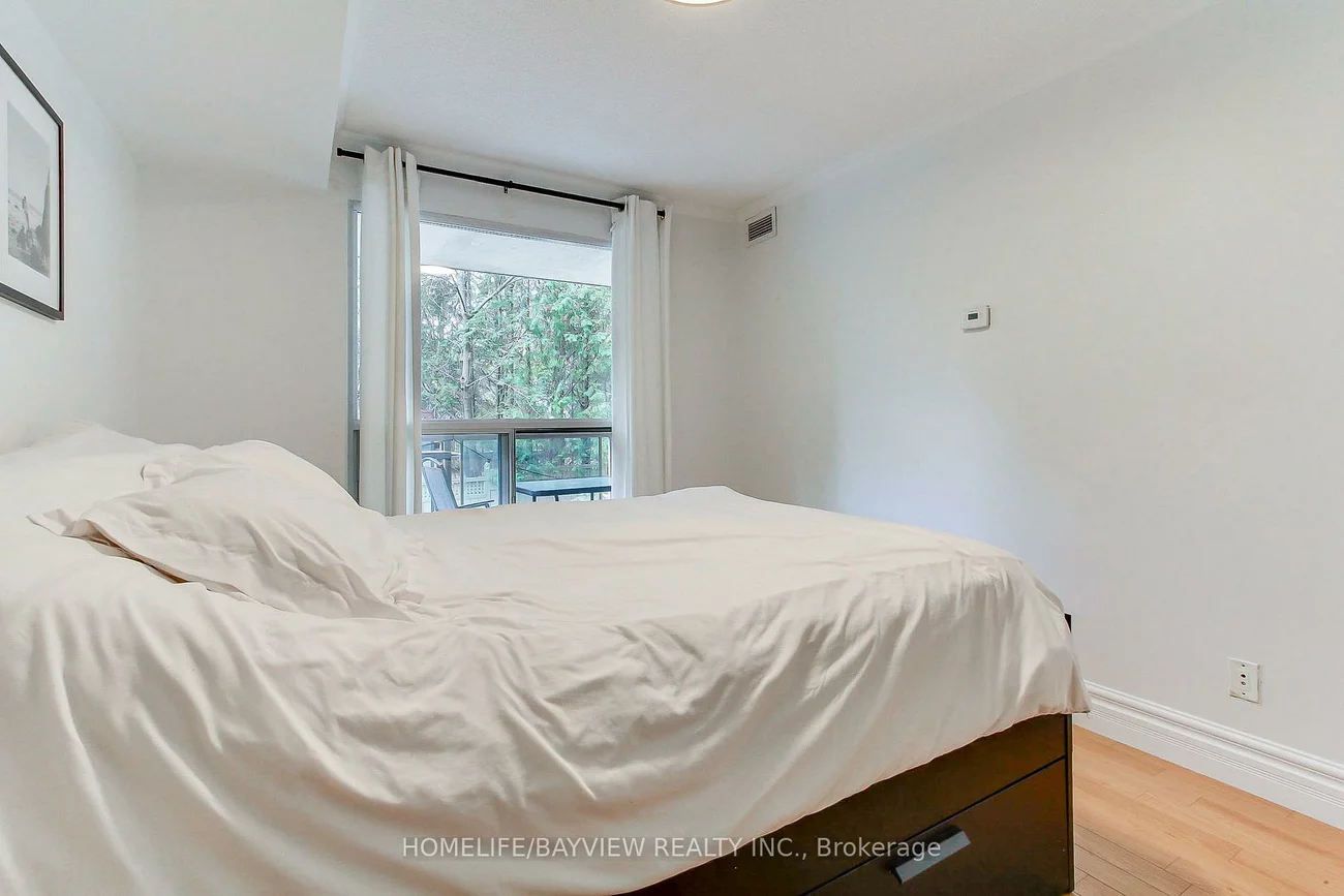 245, Pine Grove, Islington Woods, Vaughan