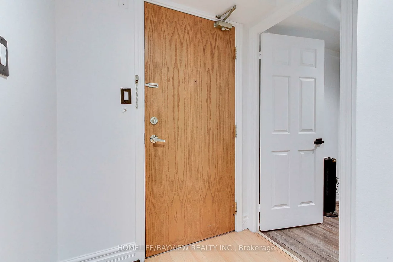 245, Pine Grove, Islington Woods, Vaughan
