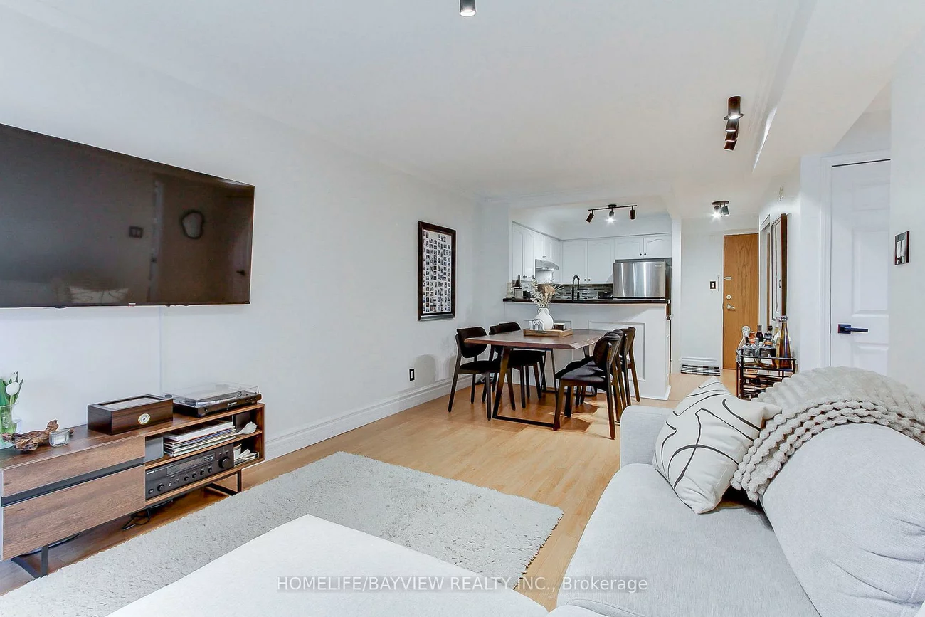245, Pine Grove, Islington Woods, Vaughan