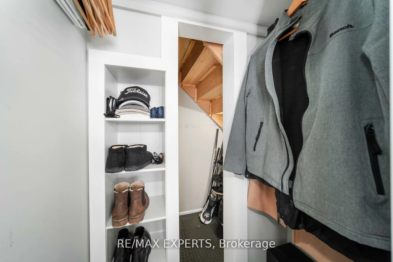 8167, Kipling, West Woodbridge, Vaughan