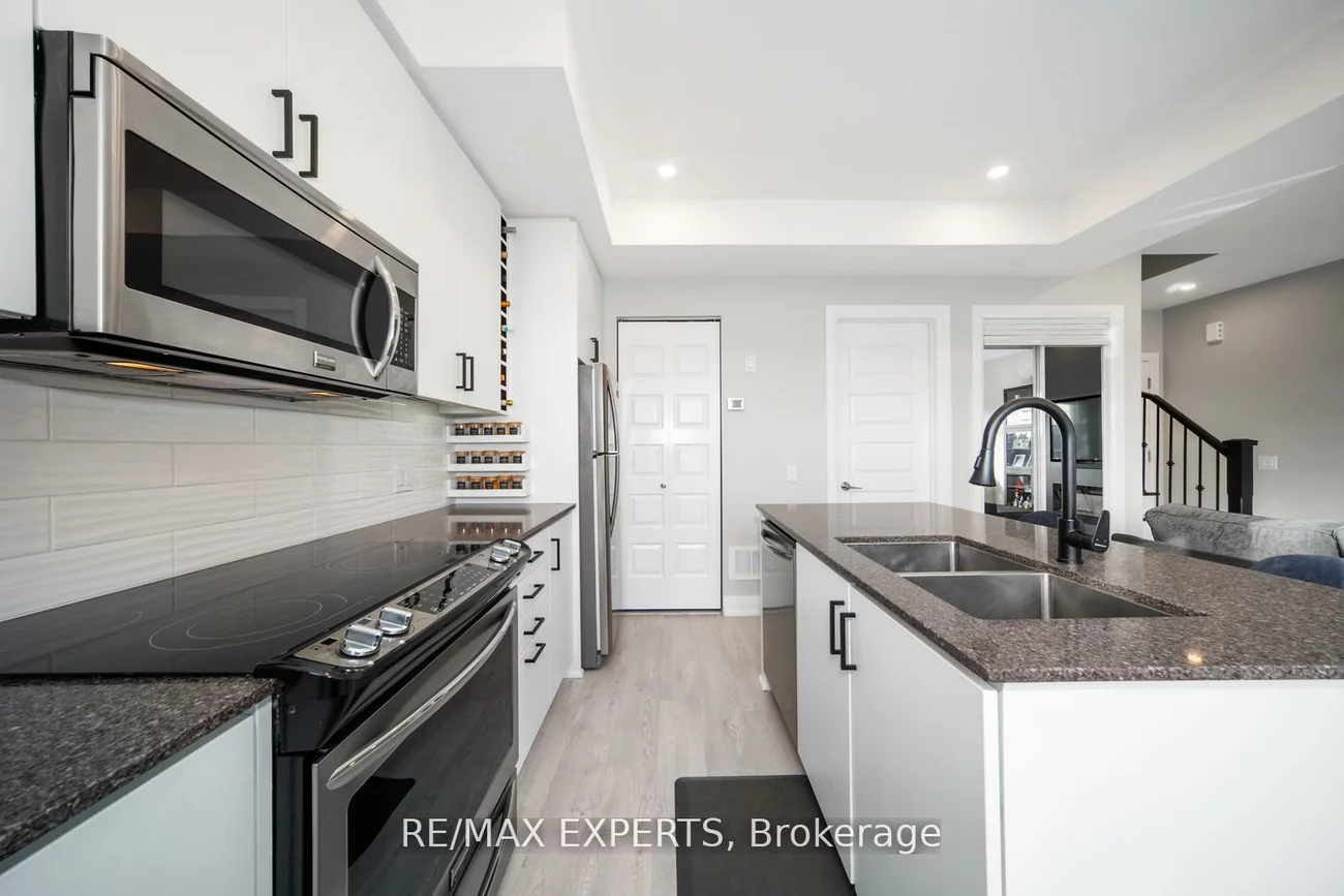 8167, Kipling, West Woodbridge, Vaughan