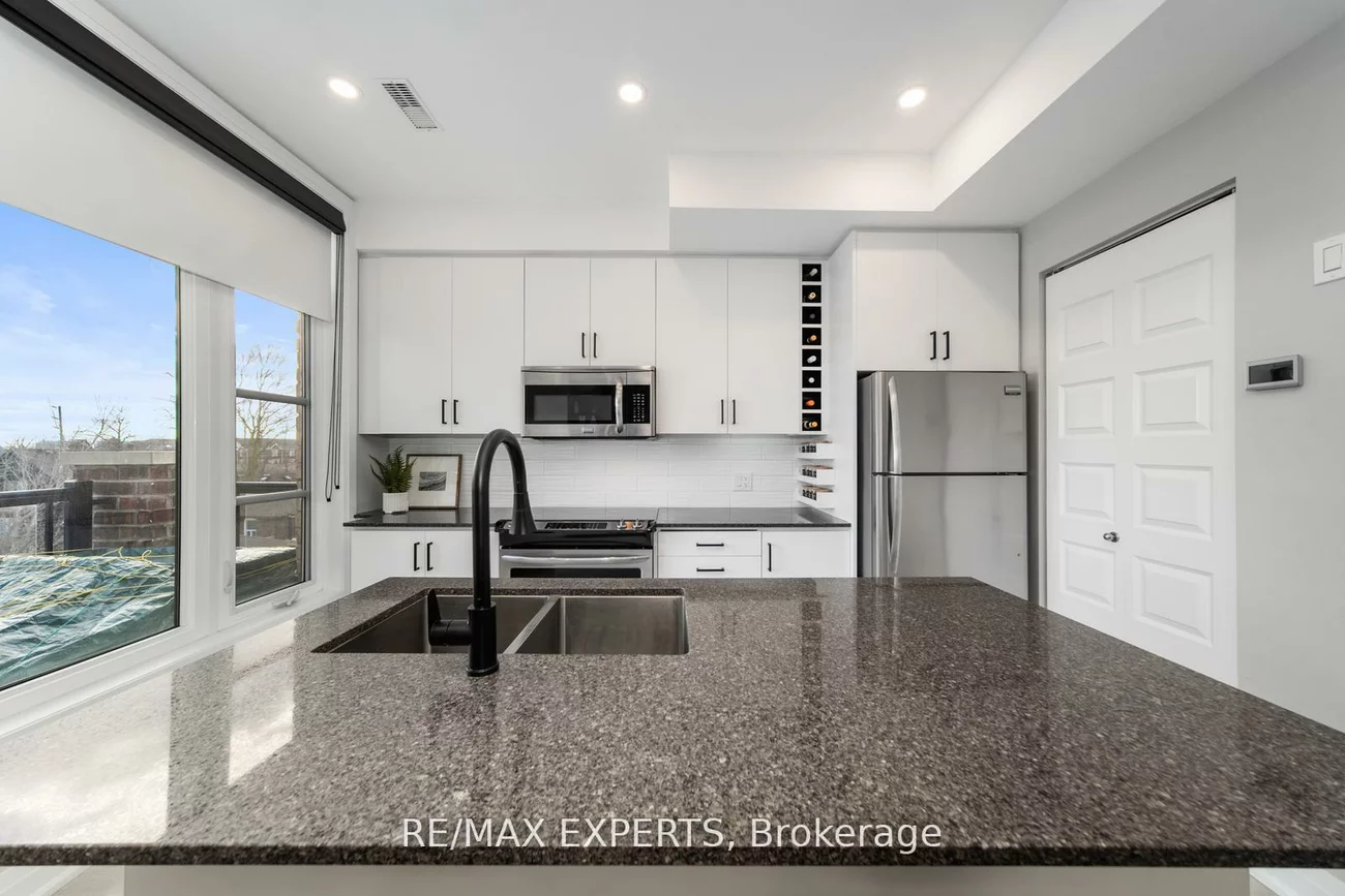 8167, Kipling, West Woodbridge, Vaughan