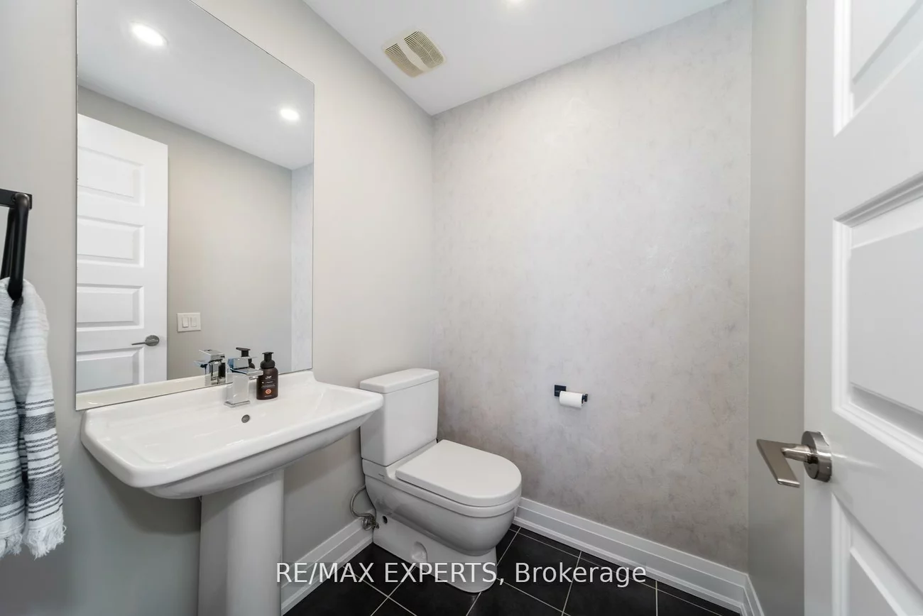 8167, Kipling, West Woodbridge, Vaughan