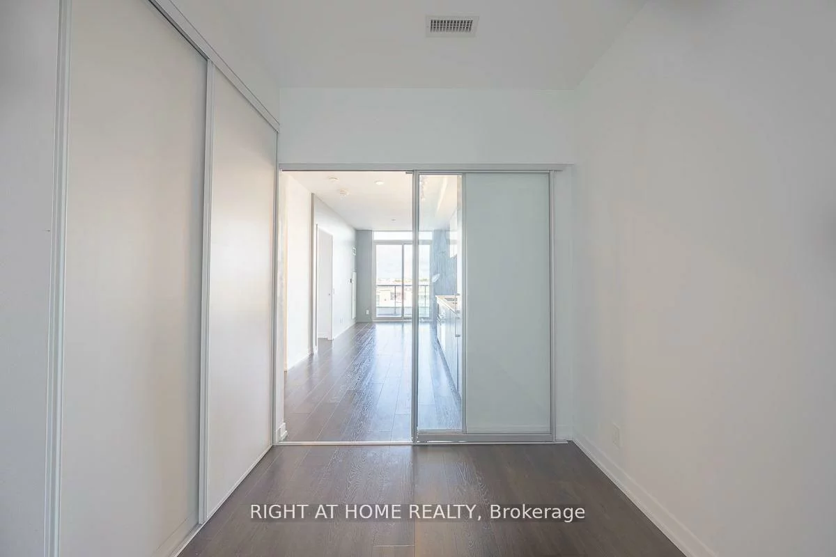 950, Portage, Vaughan Corporate Centre, Vaughan