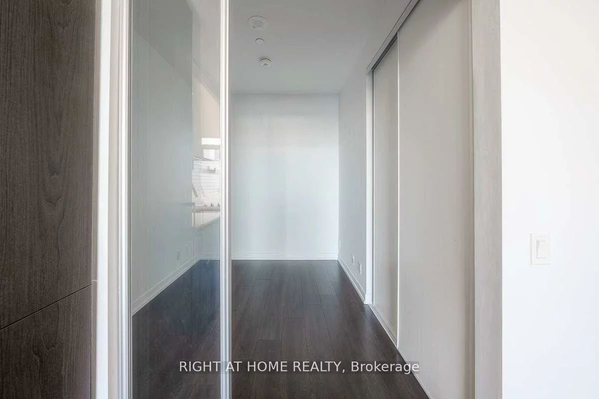 950, Portage, Vaughan Corporate Centre, Vaughan