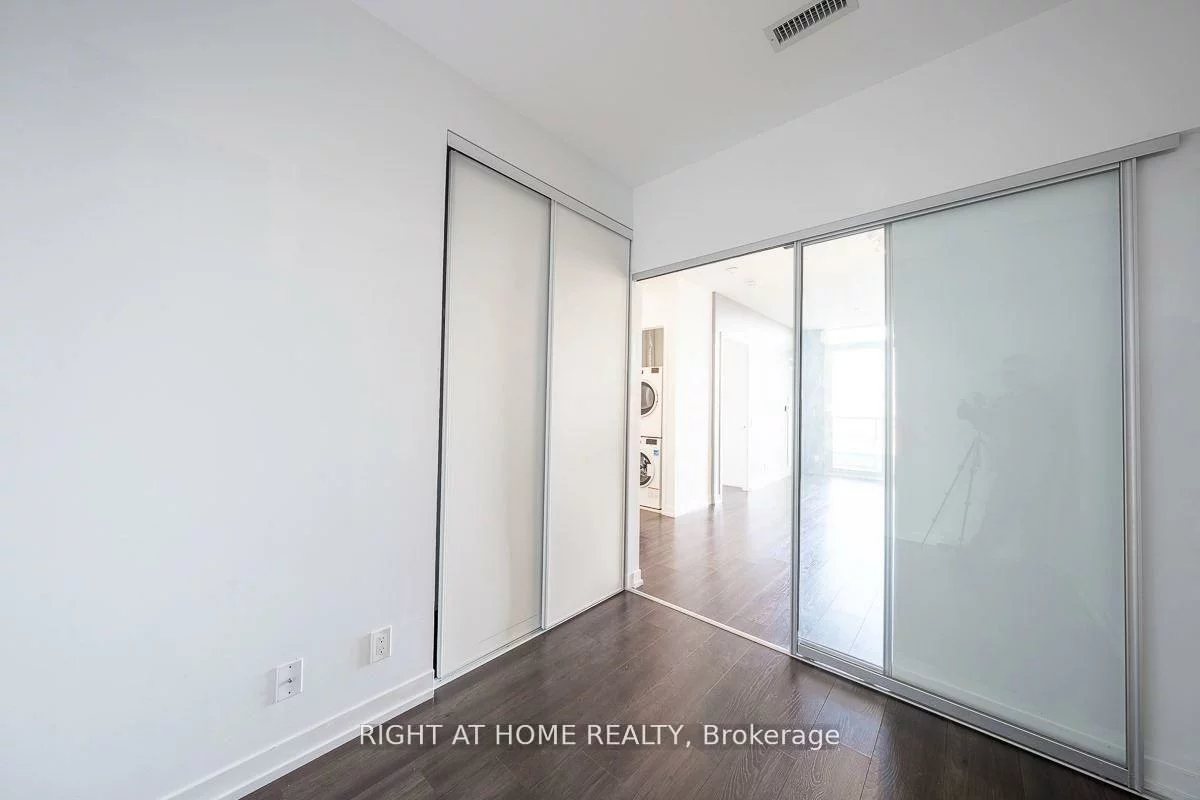 950, Portage, Vaughan Corporate Centre, Vaughan