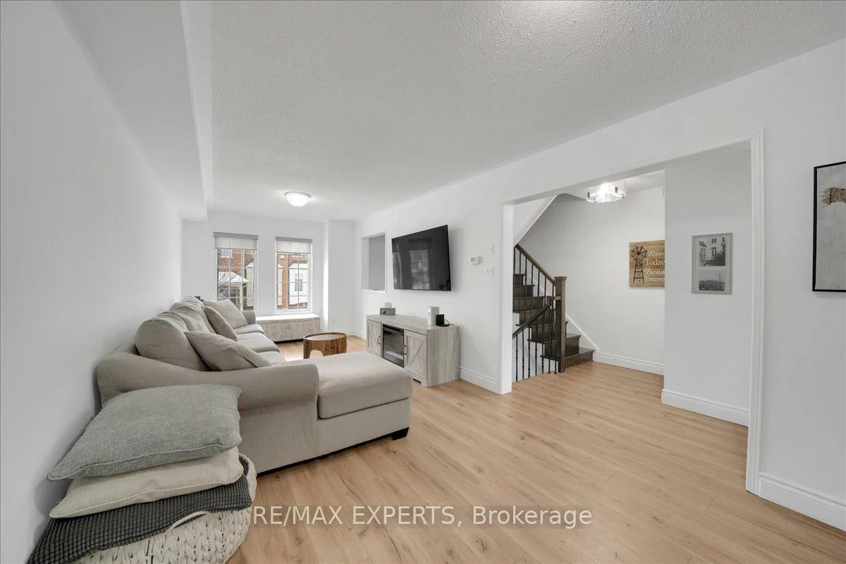 165, Fieldstone, East Woodbridge, Vaughan