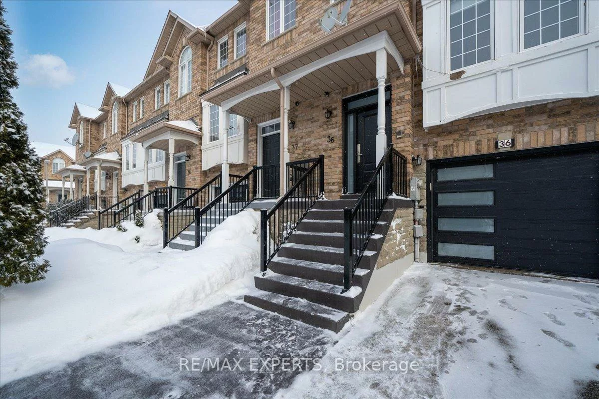 165, Fieldstone, East Woodbridge, Vaughan