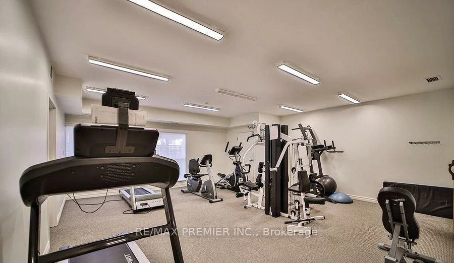 33, Wallace, West Woodbridge, Vaughan