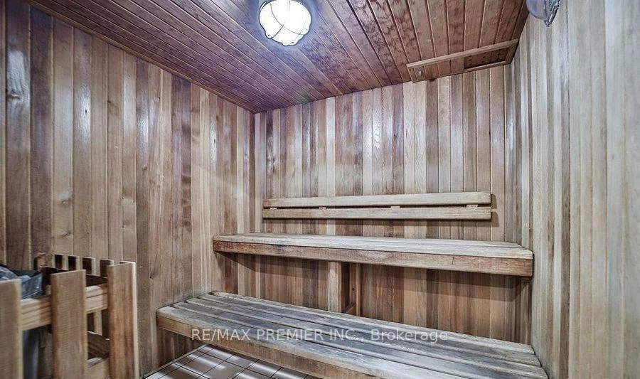 33, Wallace, West Woodbridge, Vaughan