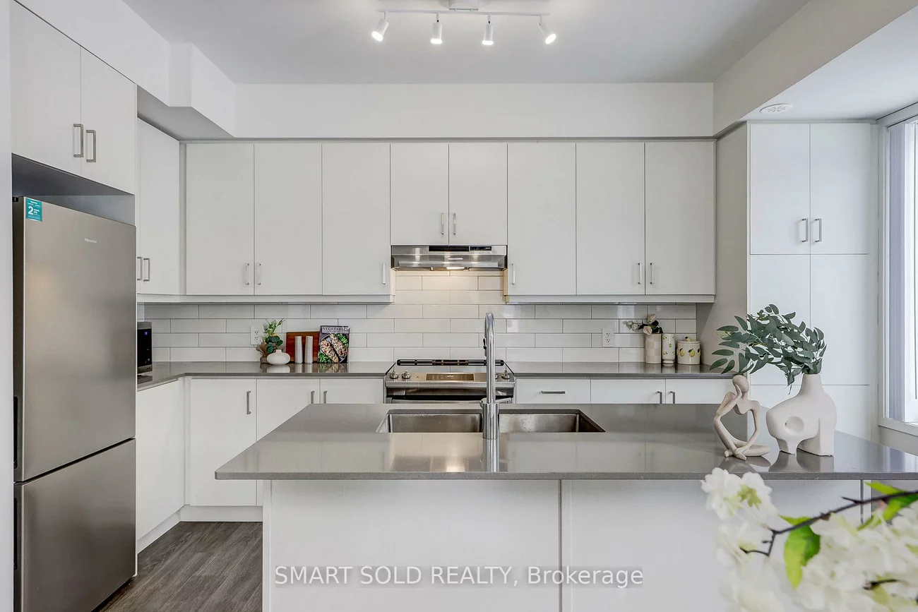 10, Almond Blossom, Vaughan Corporate Centre, Vaughan