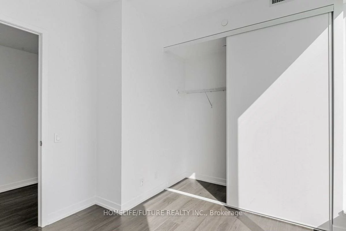 898, Portage, Vaughan Corporate Centre, Vaughan