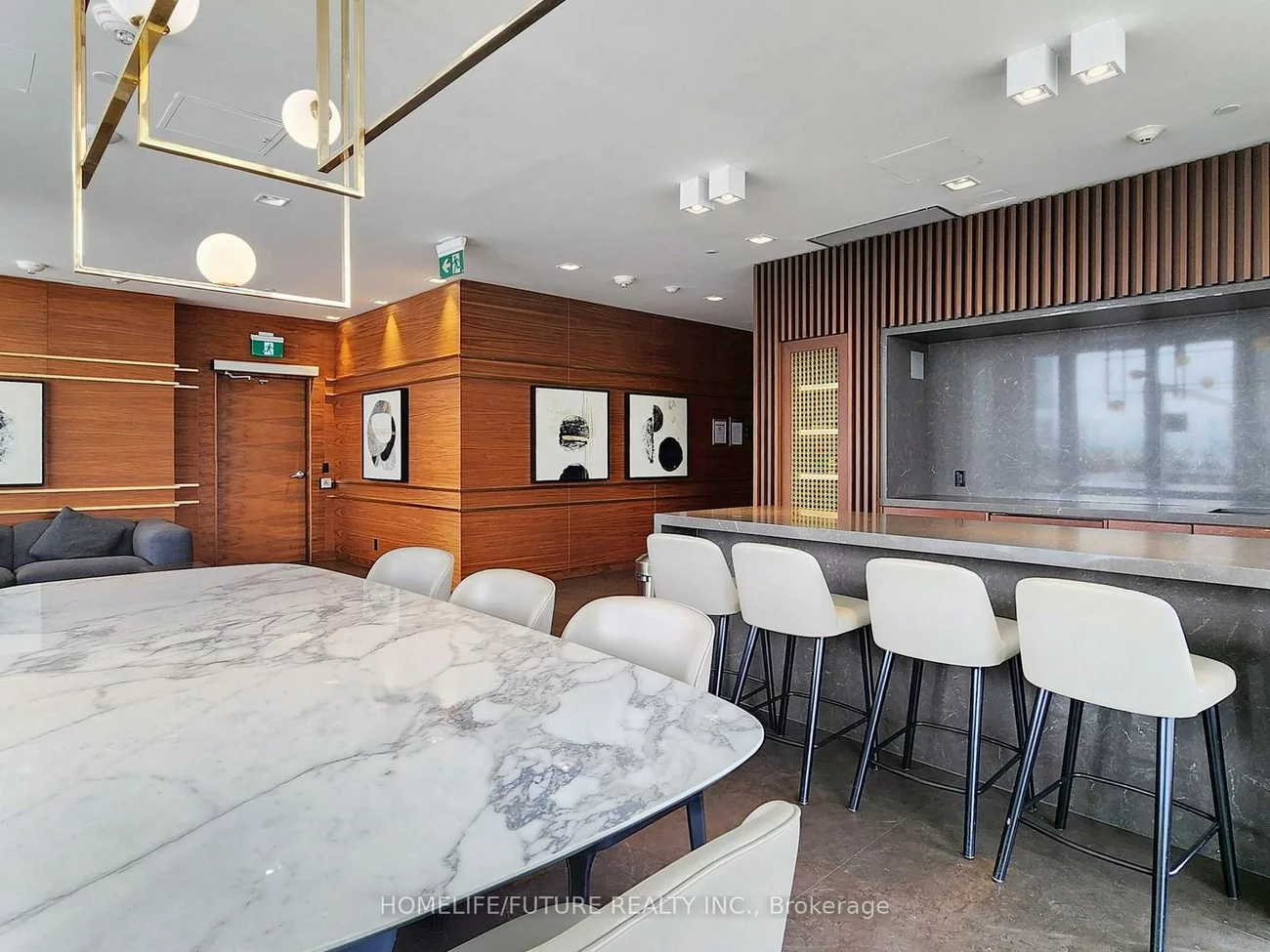 898, Portage, Vaughan Corporate Centre, Vaughan