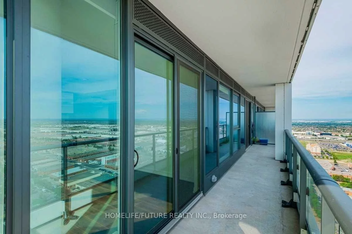 898, Portage, Vaughan Corporate Centre, Vaughan