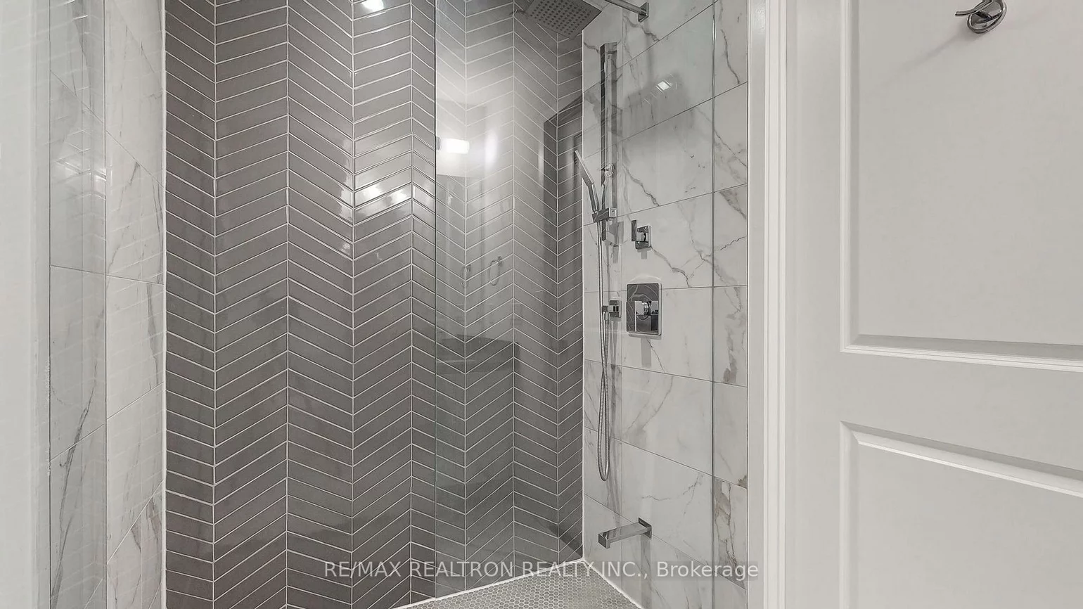 2916, Highway 7, Concord, Vaughan