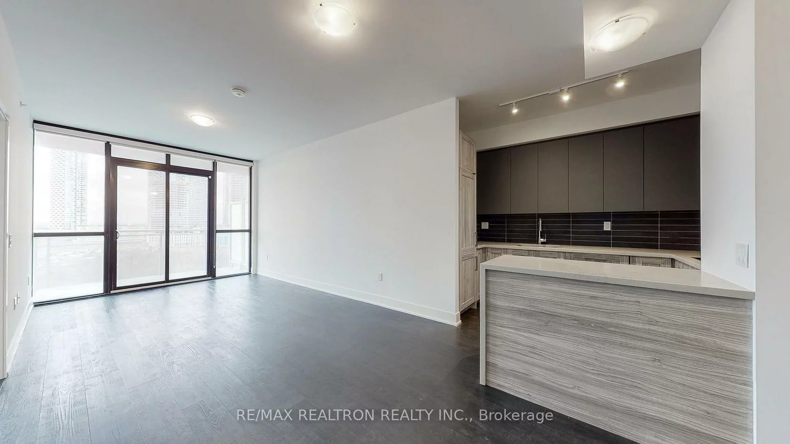 2916, Highway 7, Concord, Vaughan