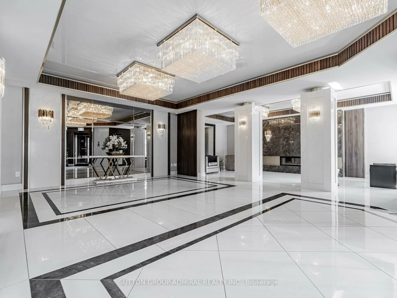 7420, Bathurst, Brownridge, Vaughan