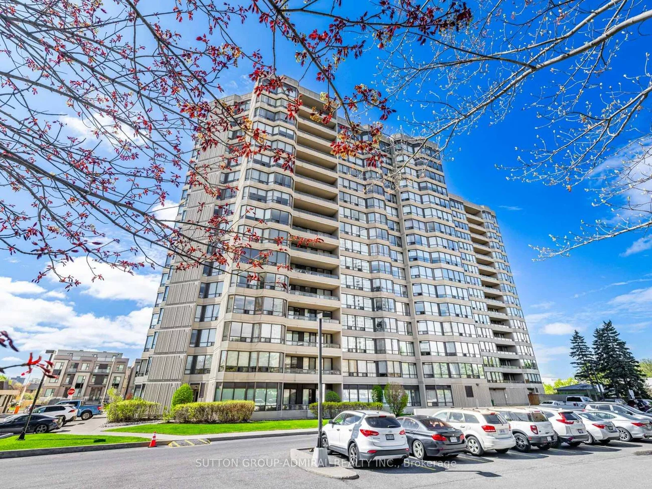 7420, Bathurst, Brownridge, Vaughan