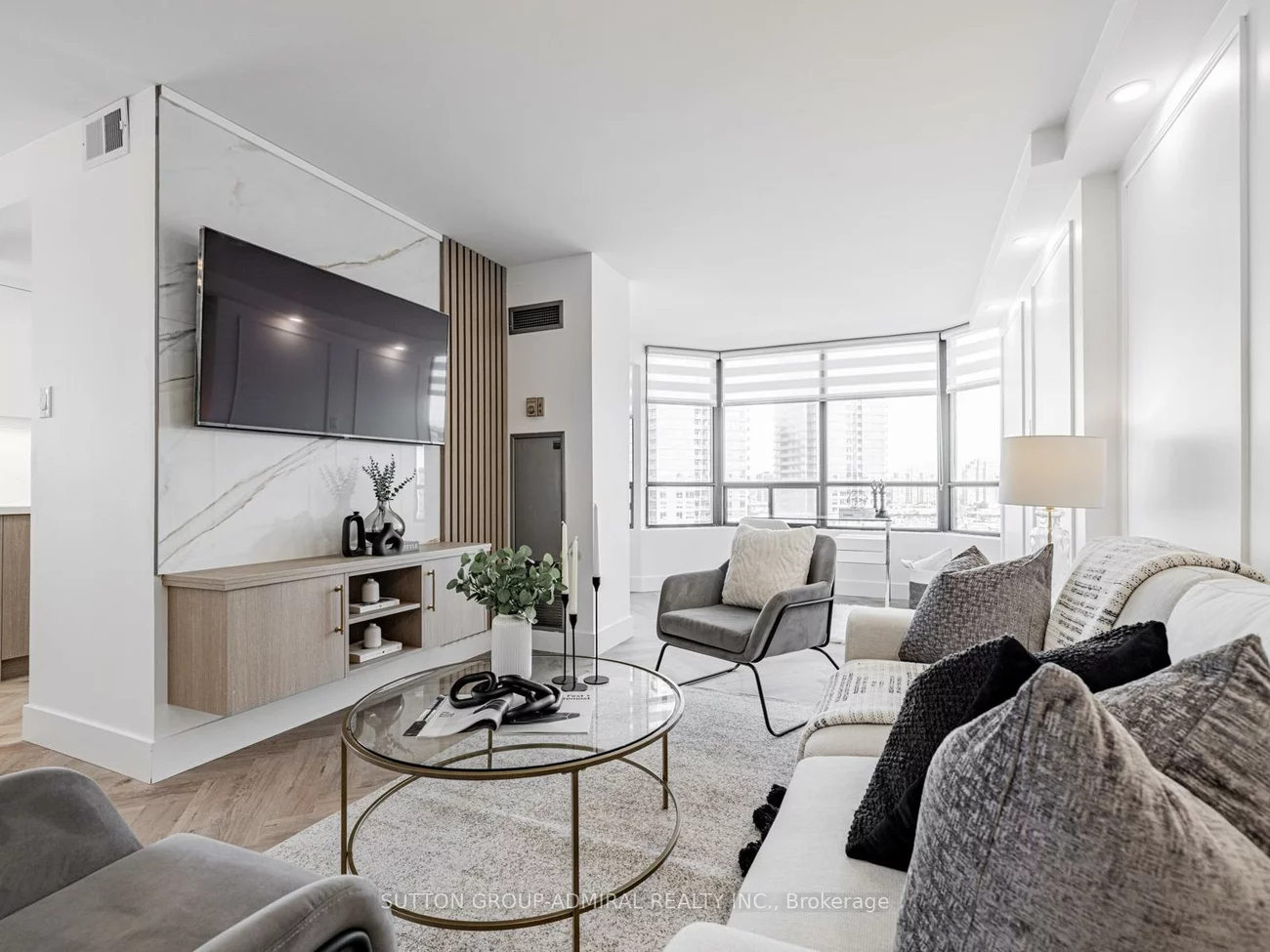 7420, Bathurst, Brownridge, Vaughan