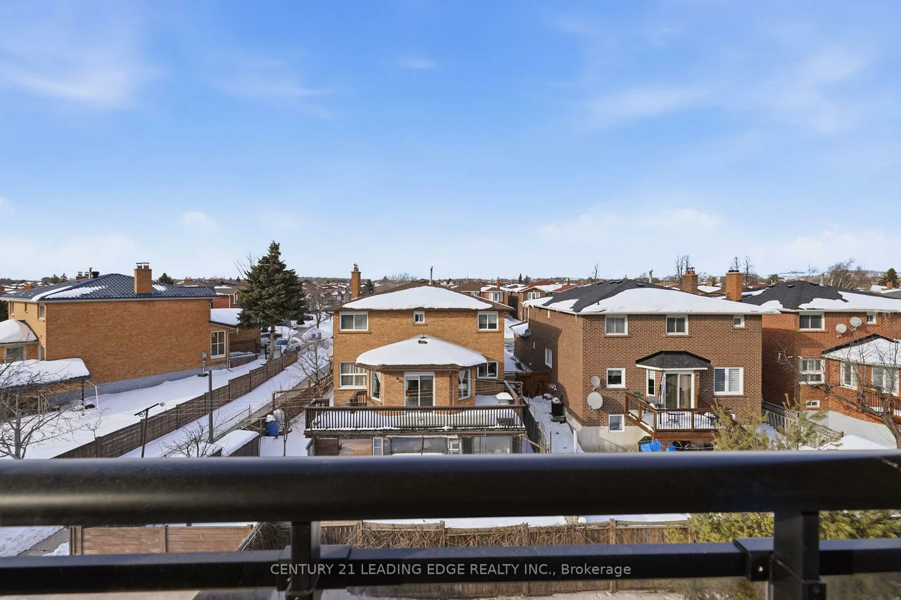 2396, MAJOR MACKENZIE, Maple, Vaughan