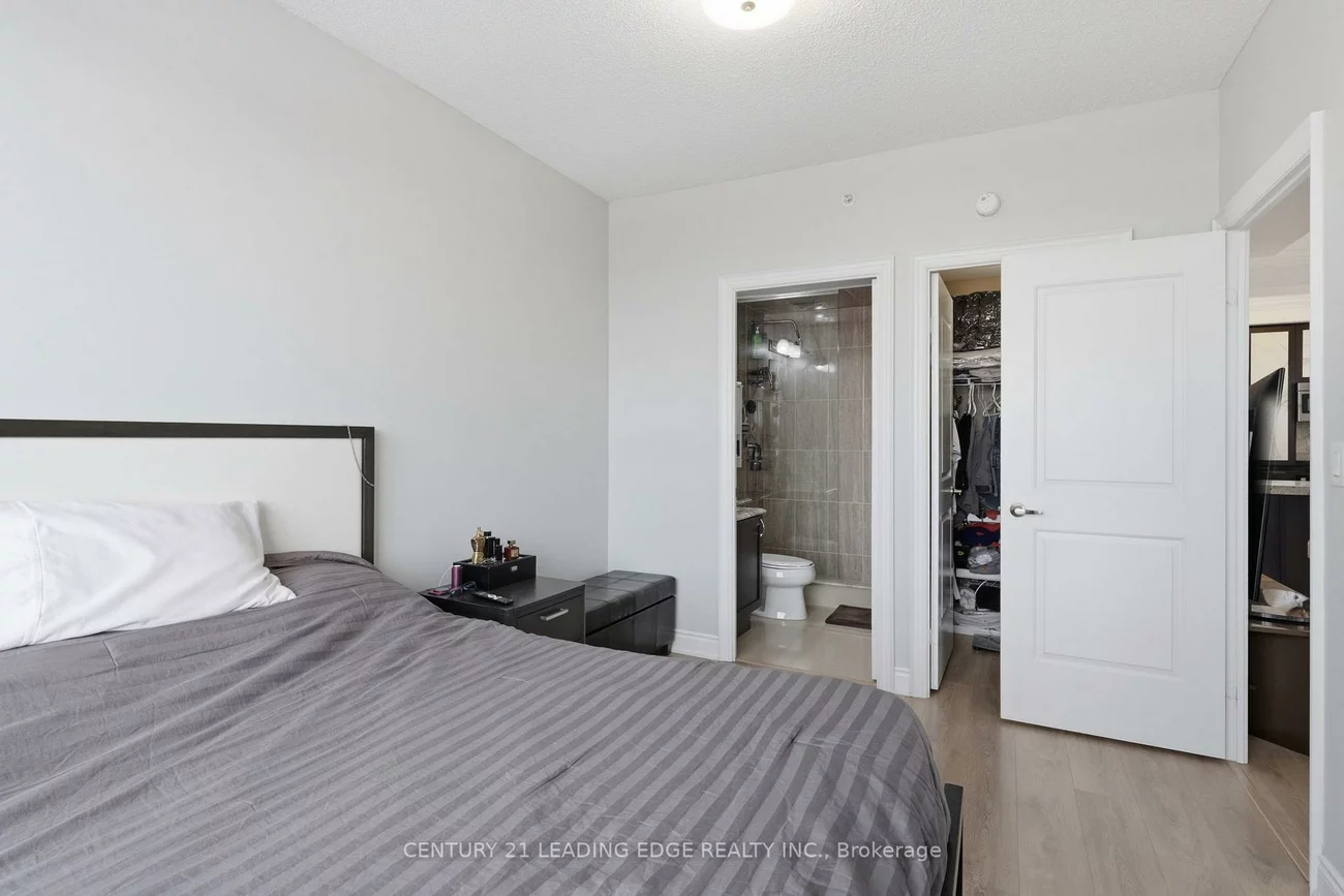 2396, MAJOR MACKENZIE, Maple, Vaughan