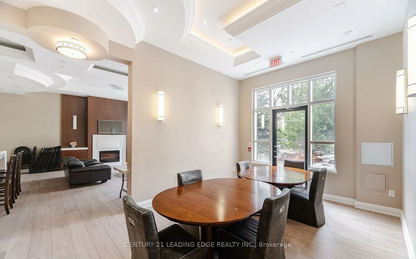 2396, MAJOR MACKENZIE, Maple, Vaughan