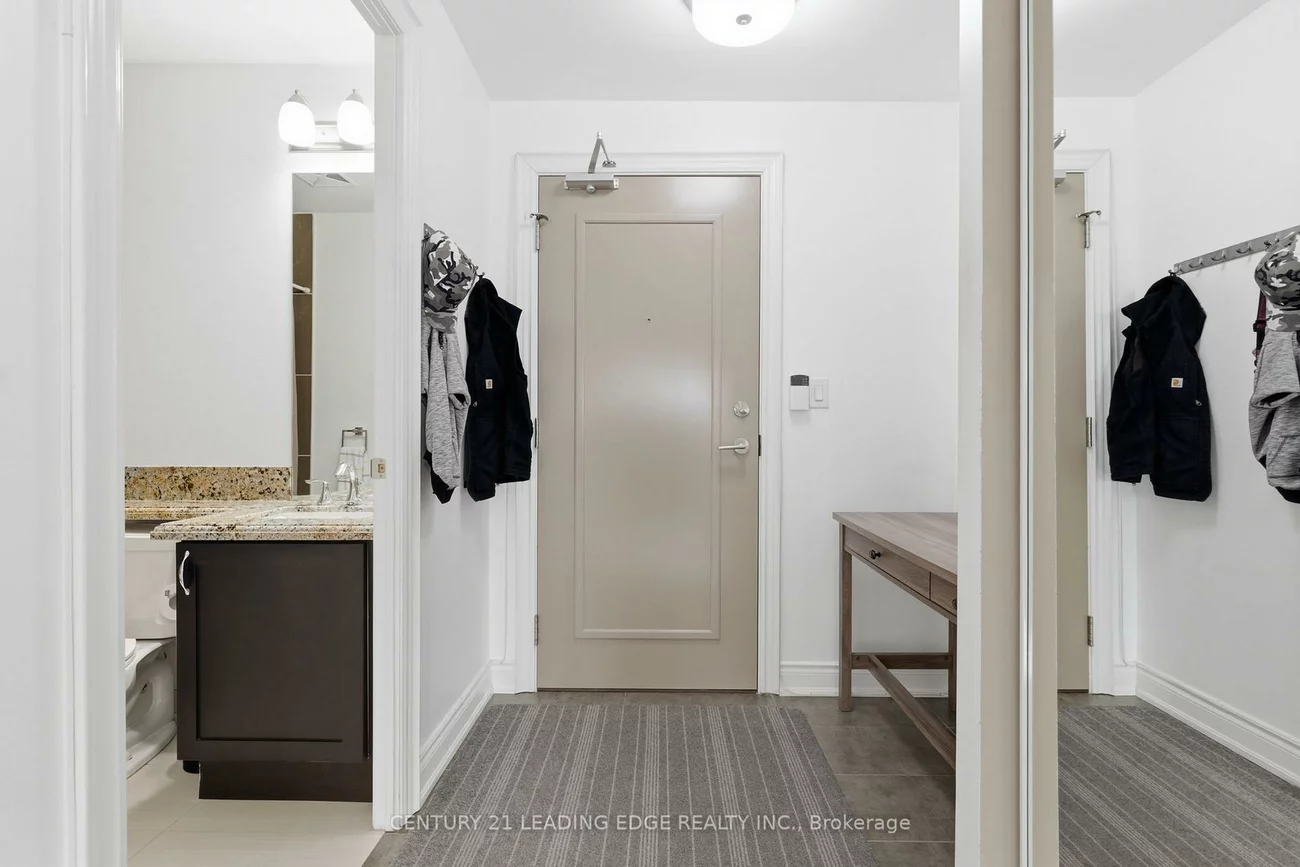 2396, MAJOR MACKENZIE, Maple, Vaughan