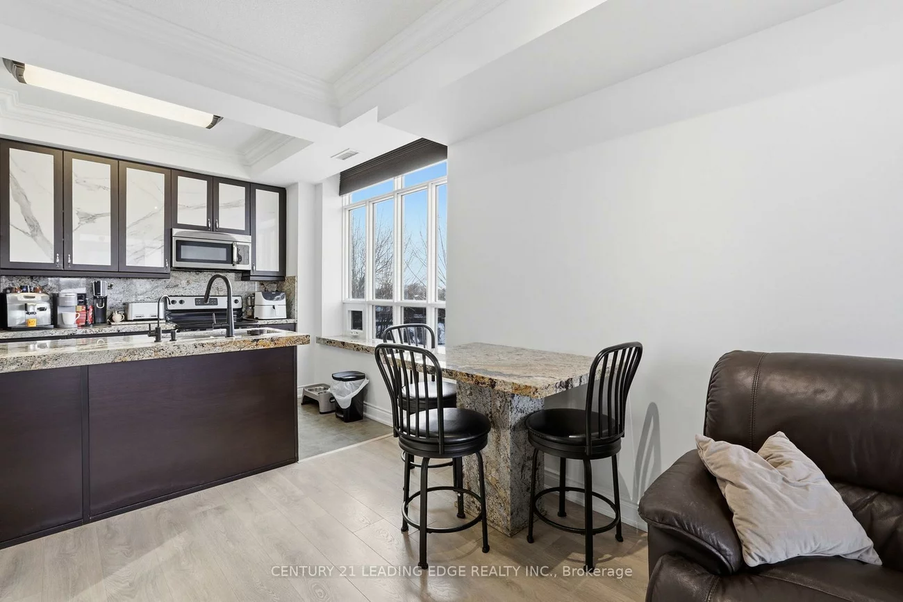 2396, MAJOR MACKENZIE, Maple, Vaughan