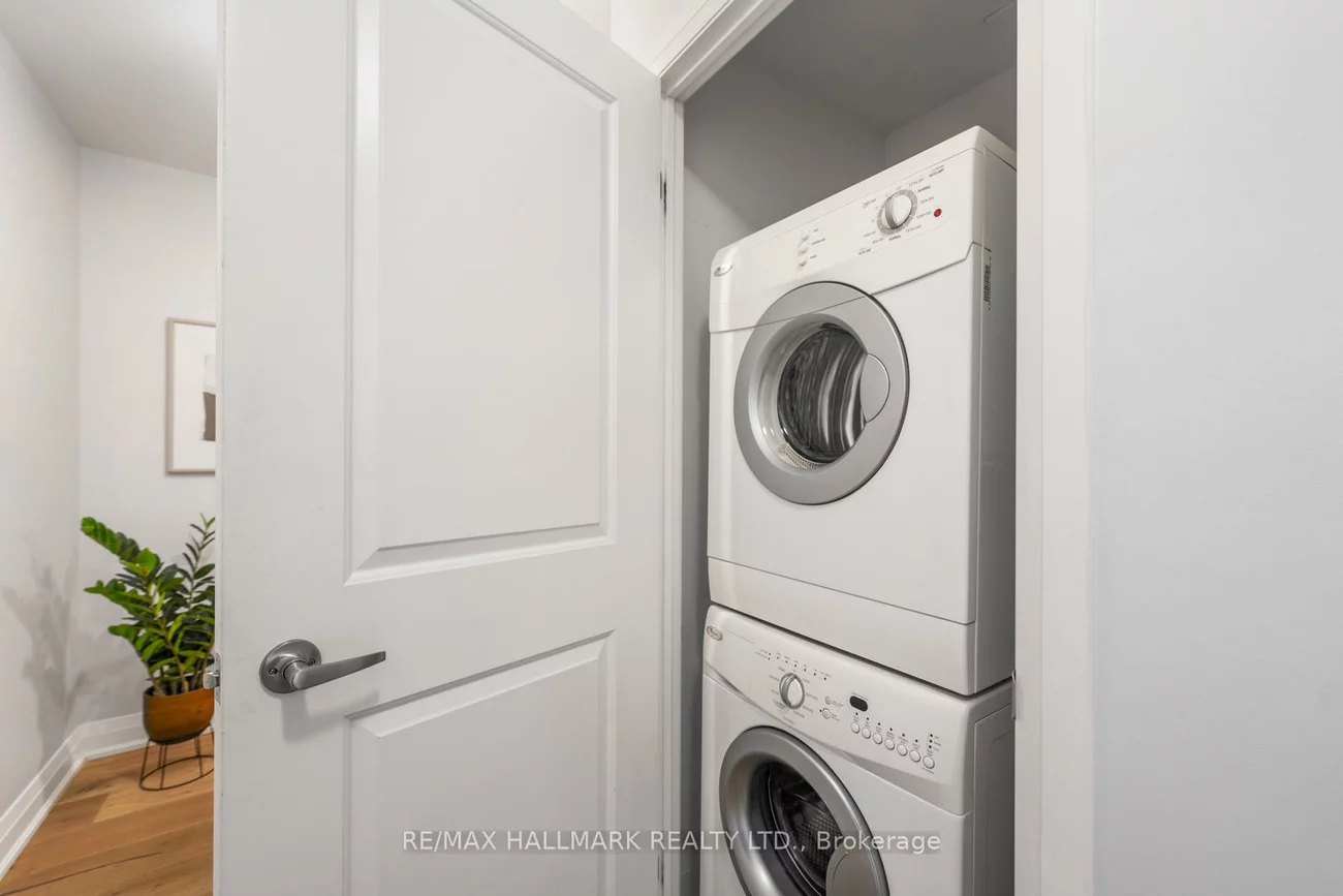 12, Woodstream, Vaughan Grove, Vaughan