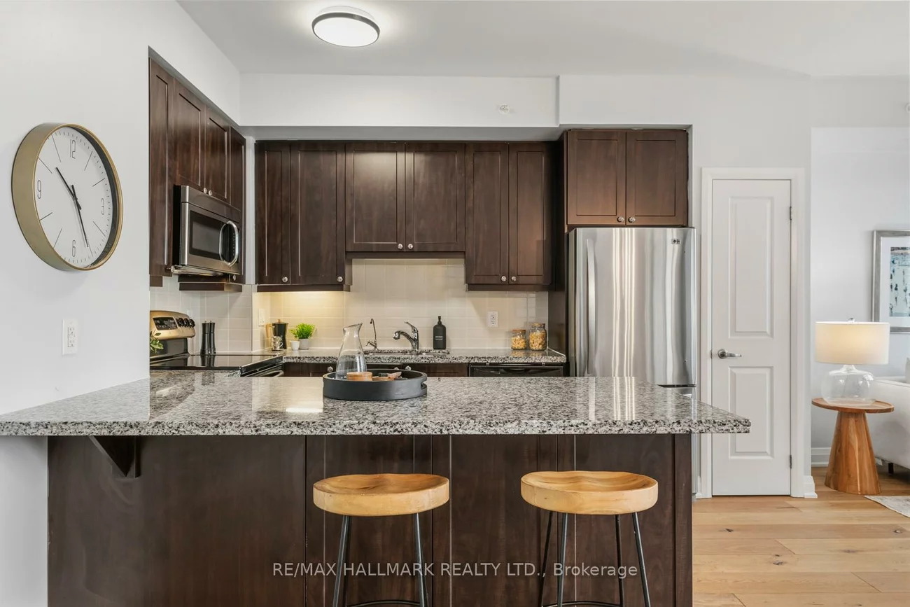 12, Woodstream, Vaughan Grove, Vaughan