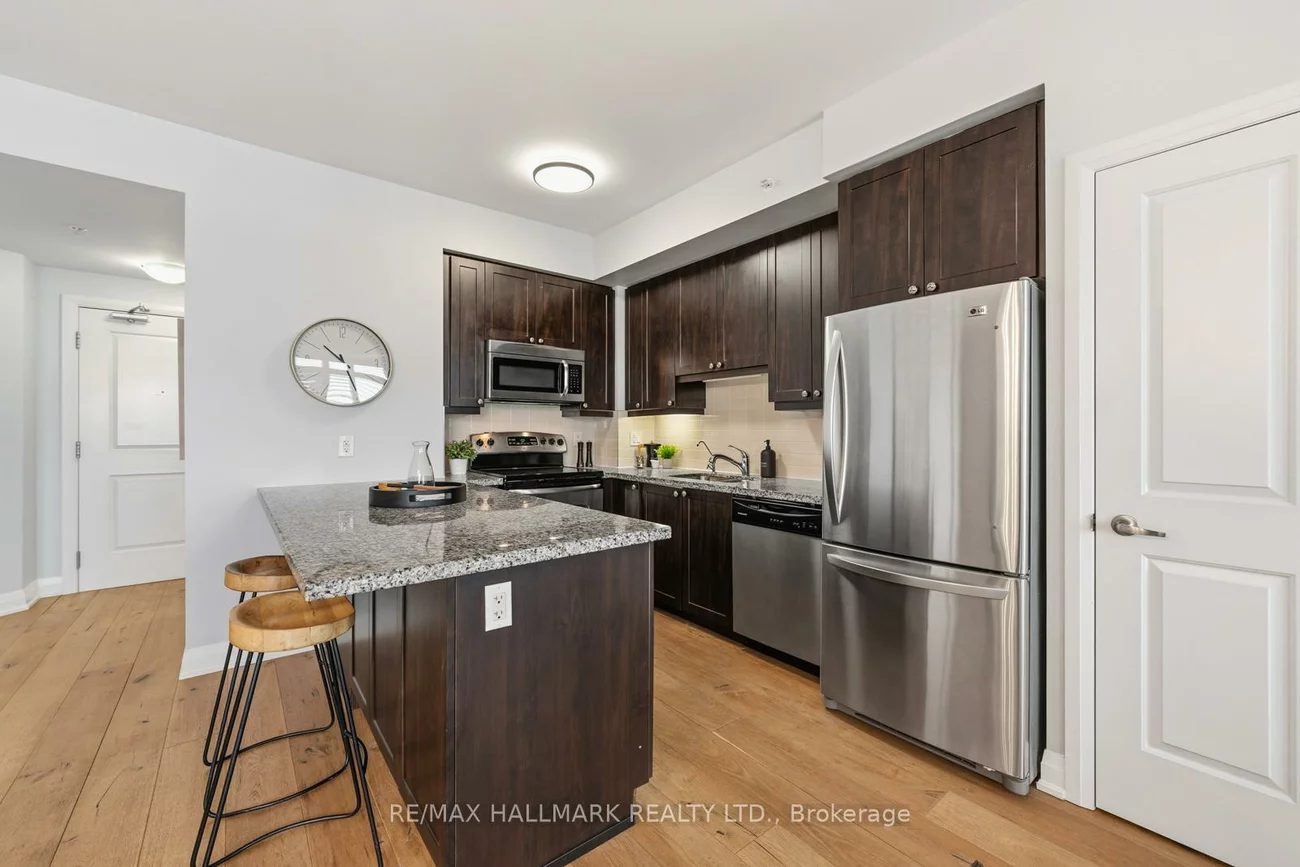 12, Woodstream, Vaughan Grove, Vaughan