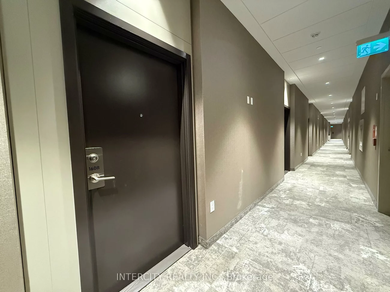 60, Honeycrisp, Vaughan Corporate Centre, Vaughan