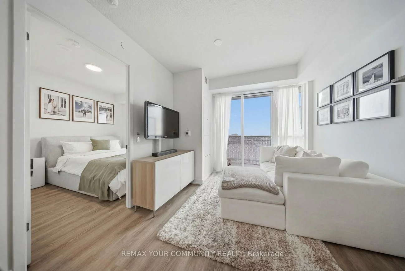 195, Commerce, Vaughan Corporate Centre, Vaughan