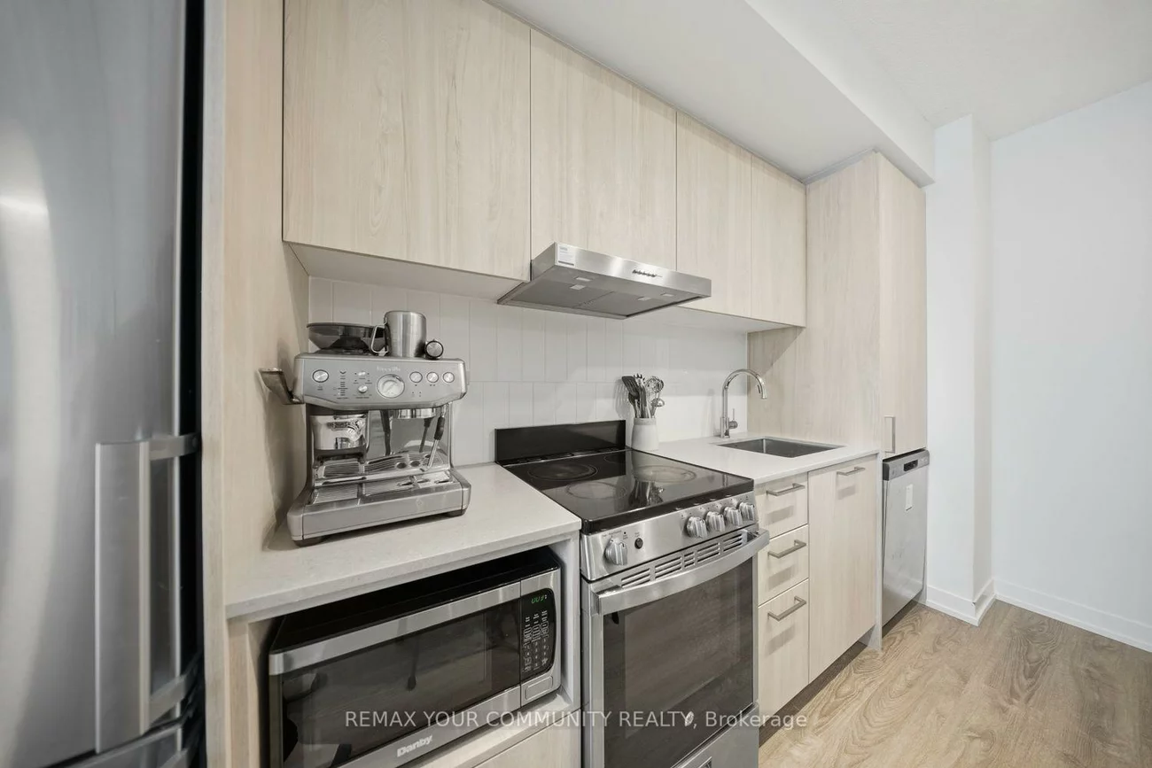 195, Commerce, Vaughan Corporate Centre, Vaughan