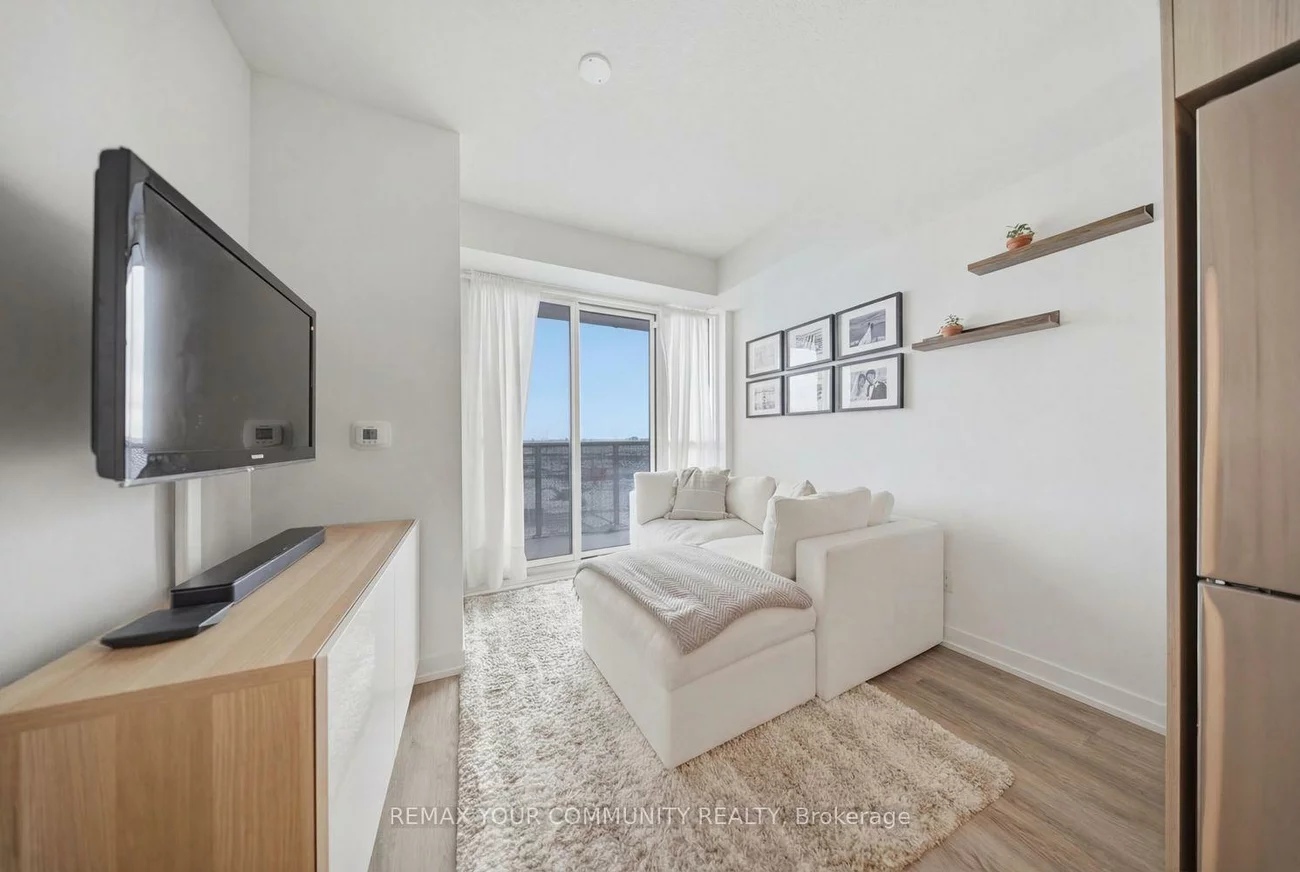 195, Commerce, Vaughan Corporate Centre, Vaughan