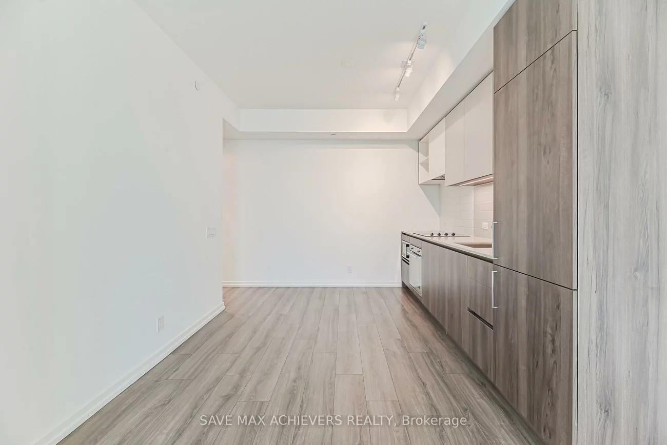 7890, Jane, Vaughan Grove, Vaughan