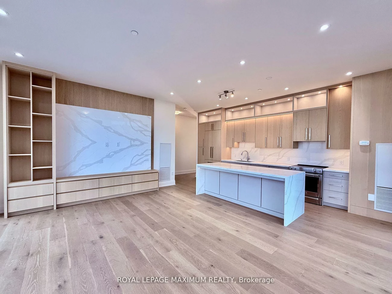 9000, Jane, Vellore Village, Vaughan