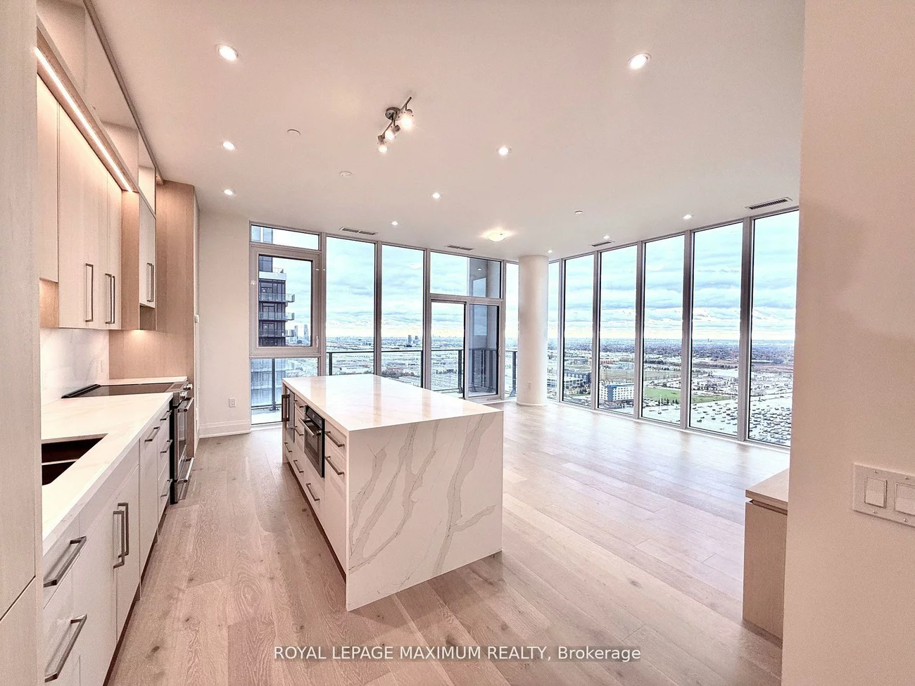 9000, Jane, Vellore Village, Vaughan