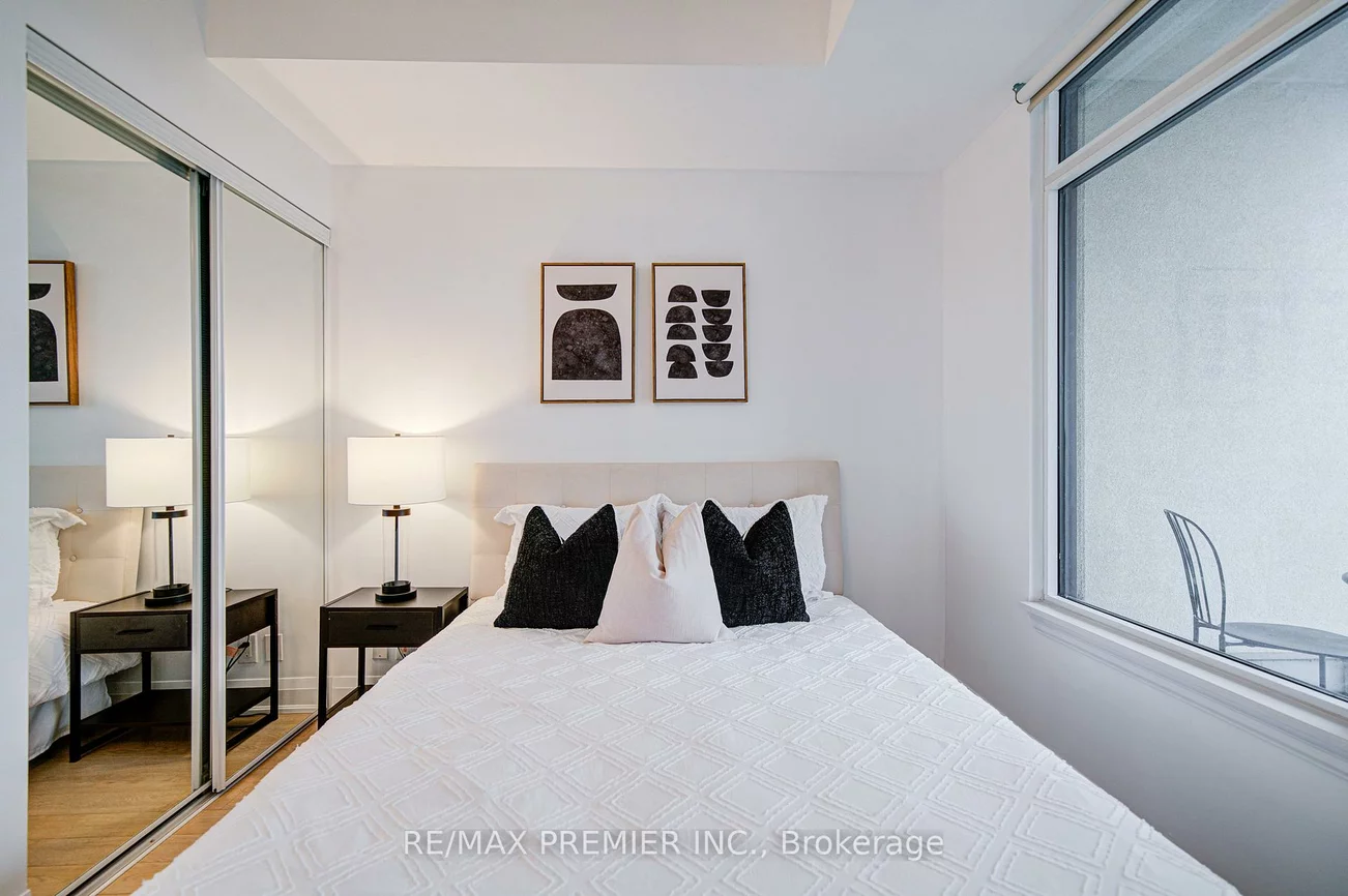 12, Woodstream, Vaughan Grove, Vaughan